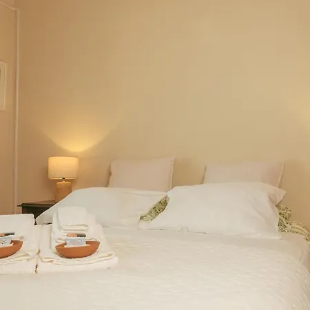 Bed & Breakfast Amendoeirashouse-sustainableliving