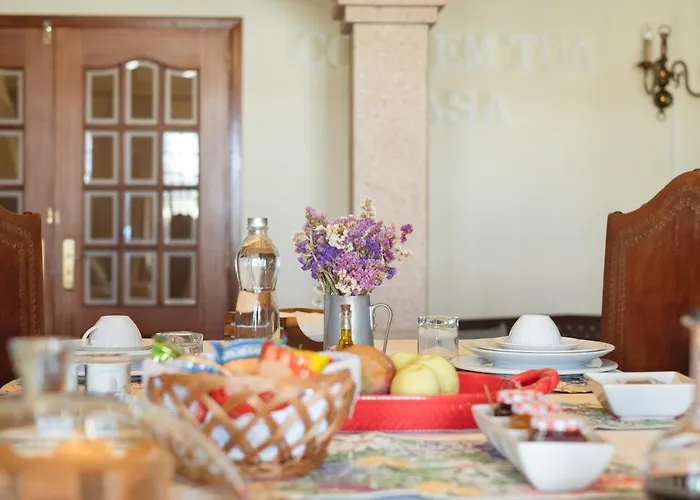 Amendoeirashouse-sustainableliving לינה וארוחת בוקר