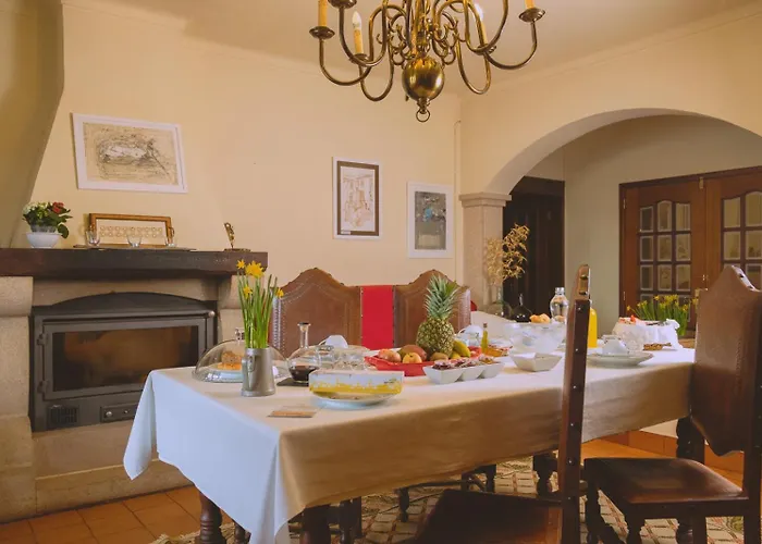 Amendoeirashouse-sustainableliving Alojamento de Acomodação e Pequeno-almoço Rossio ao Sul do Tejo